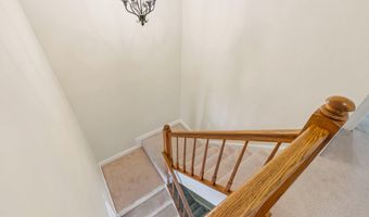 21180 HEDGEROW Ter, Ashburn, VA 20147