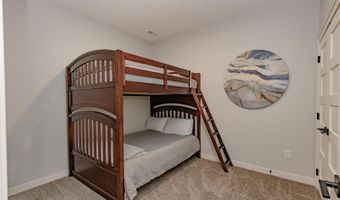 570 Linden Dr. 204, Arnolds Park, IA 51331
