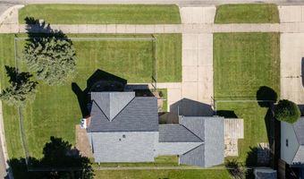 2009 W Oakland Ave, Austin, MN 55912