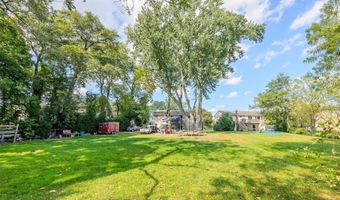 75 Oak St, Amityville, NY 11701