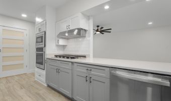 175 Saint Charles Ave, Biloxi, MS 39530