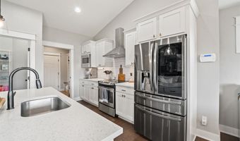 302 33rd St SE, Altoona, IA 50009