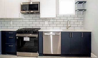 20 W 49th St, Bayonne, NJ 07002