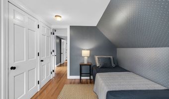 9 Stratford Rd, Andover, MA 01810