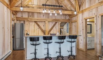 116 Big Barndoor Is, Alton, NH 03810
