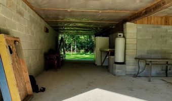 560 S Emerald Isle, Alderson, WV 24910