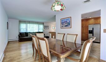 29 Thomsen Dr, Airmont, NY 10952