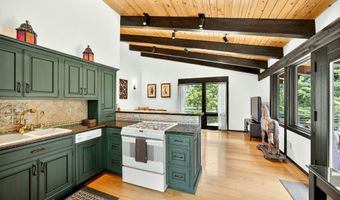 1440 E Nevada St, Ashland, OR 97520