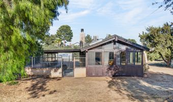 33201 Barber Rd, Agua Dulce, CA 91390