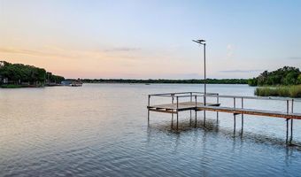 318 Boone St, Alvarado, TX 76009