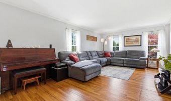 8 Sunshine Dr, Alexandria Twp., NJ 08867
