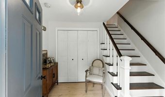 287 Cowesett Rd, Warwick, RI 02886