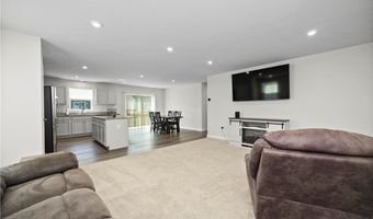 122 Eagle Cir, Amherst, OH 44001