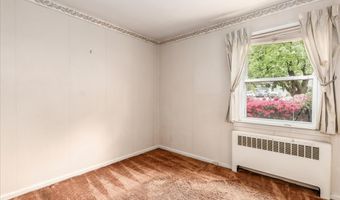34 Valerie Ln, Danbury, CT 06811
