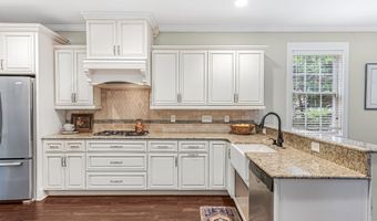 109 Campbell St, Aberdeen, NC 28315