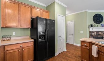 127 Linton Dr, Acworth, GA 30102