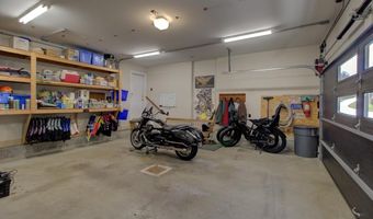 105 Brook Dr, Burlington, VT 05408