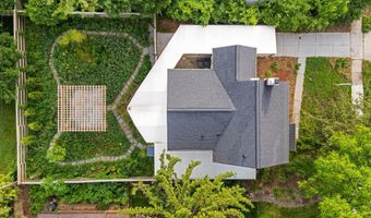 2050 Camelot Rd, Ann Arbor, MI 48104