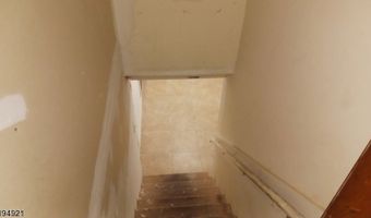 130 King St, Andover, NJ 07801