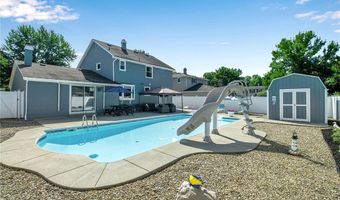 36 Schimwood Dr, Amherst, NY 14068