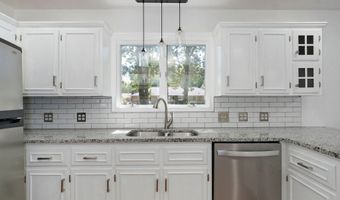 612 E Glendale St, Aurora, MO 65605