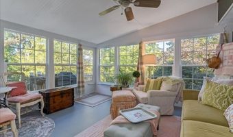 107 Overlook Rd, Andover, NJ 07860