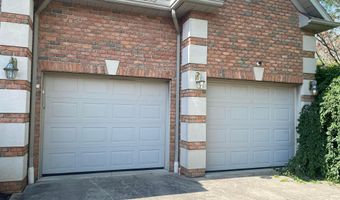 3475 Torrey Pines Dr, Akron, OH 44333