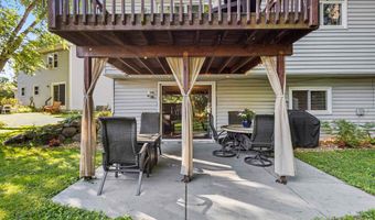 7133 E Valley Ridge Dr, Madison, WI 53719