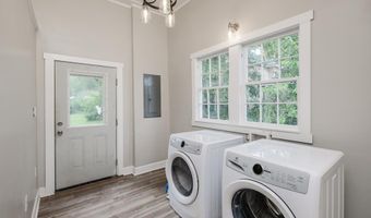 100 Church St, Abbeville, SC 29620