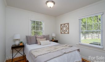 1617 Brook Rd, Charlotte, NC 28205