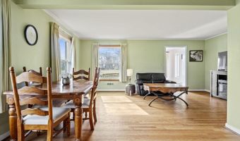 816 E Mayfair Rd, Arlington Heights, IL 60005