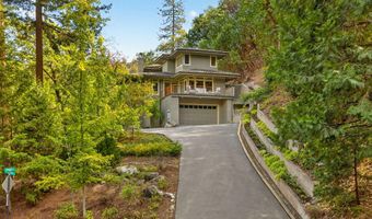 545 Ashland Creek Dr, Ashland, OR 97520