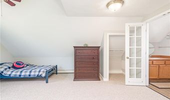 15 Caraway Dr, Johnston, RI 02919