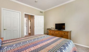 2736 Aspen Ct, Ann Arbor, MI 48108