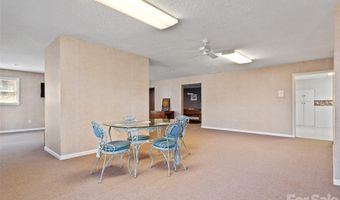 126 Hillcrest Dr, Barnardsville, NC 28709