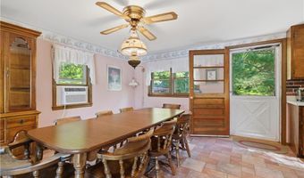 585 Reservoir Rd, Burrillville, RI 02859
