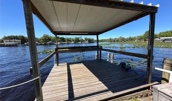 1640 JUNO Trl 205B, Astor, FL 32102