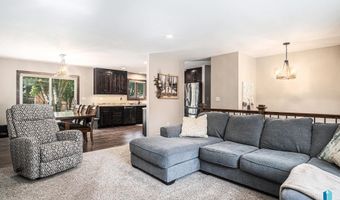 1212 E Cedar St, Brandon, SD 57005