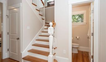 36 Bull St, Newport, RI 02840