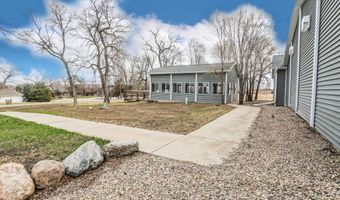 12805 S Shore Dr, Aberdeen, SD 57401