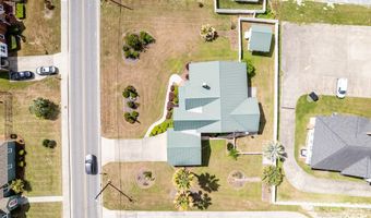 316 Fair St, Baxley, GA 31513