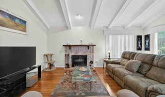 19 Sugar Maple Trl, Madison, WI 53717
