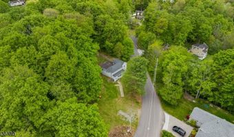 22 Paddock Ave, Alloway, NJ 07422