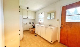 40 Sutton Ln, Batesville, AR 72501
