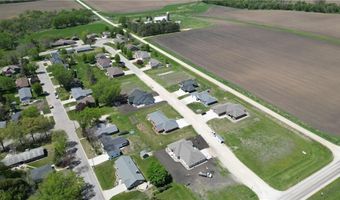 406 Vangsness St, Adams, MN 55909