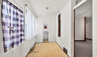 127 Walnut St, Ashville, OH 43103