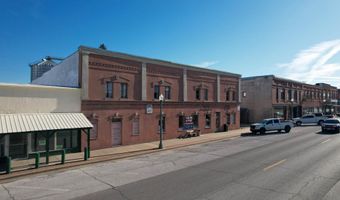 23 W Olive St, Aurora, MO 65605