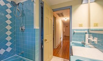 647 MCCAULEY POND Rd, Harrington, DE 19952