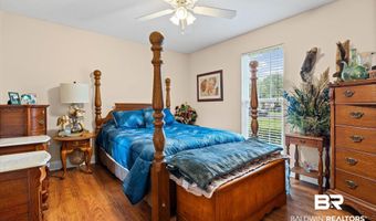14230 S Wintzell Ave, Bayou La Batre, AL 36509