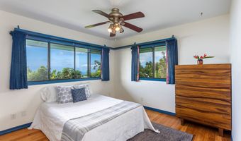 82-984 PAIKAPAHU St, Captain Cook, HI 96704